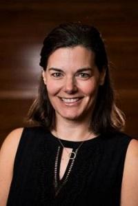 alisondavis_2019_headshot.jpg